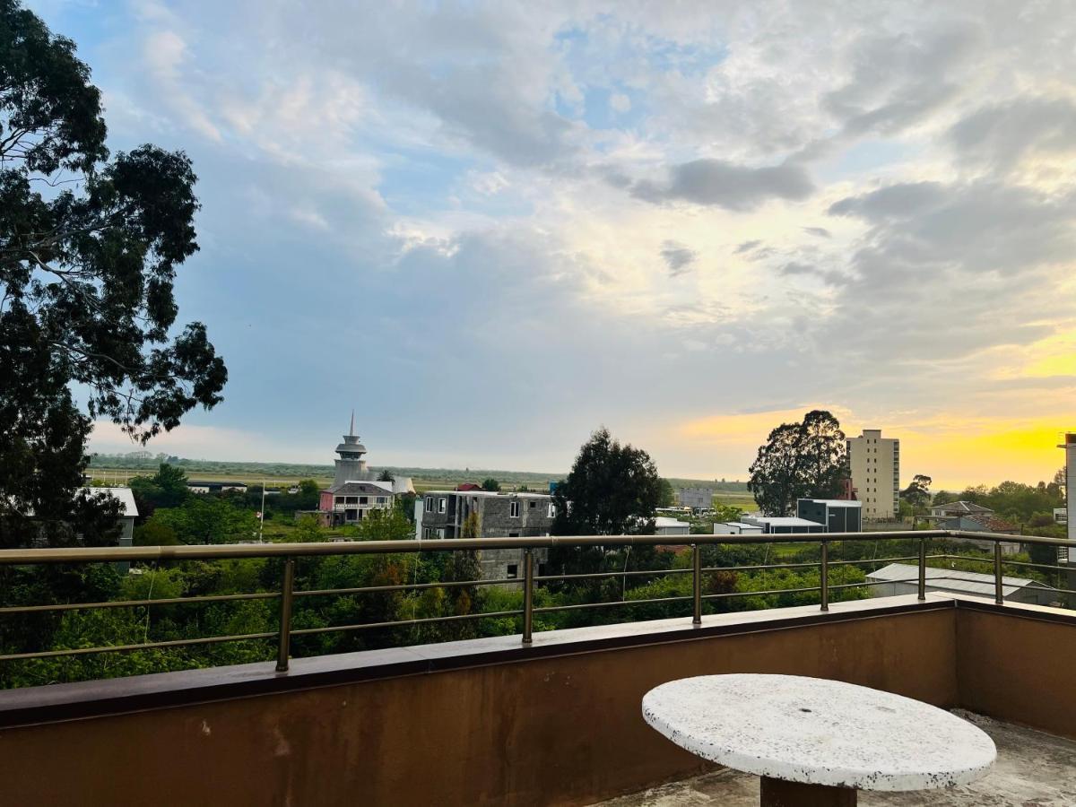 Apartments Nita Batumi Ngoại thất bức ảnh