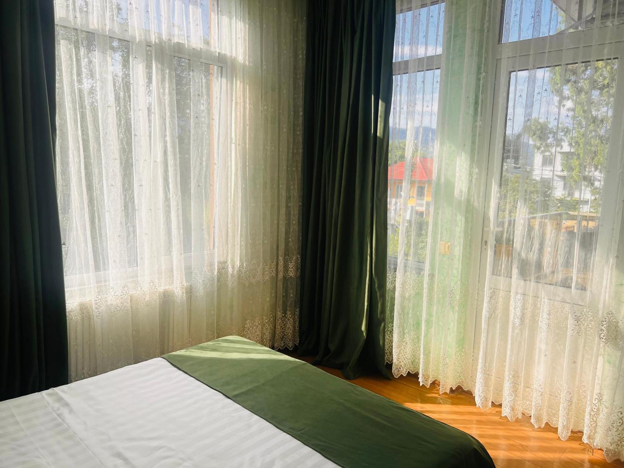 Apartments Nita Batumi Ngoại thất bức ảnh